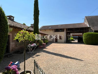 /international/fr/louhans-burgundy-120093590866/