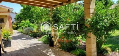 /international/fr/roques-midi-pyrenees-310105421488/