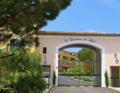 /international/fr/roquebrune-sur-argens-provence-alpes-cote-d-azur-310099812999/
