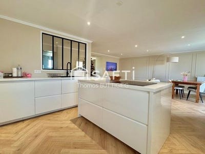 /international/fr/montbert-pays-de-la-loire-310106830397/