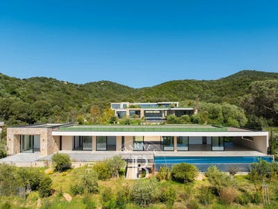 /international/fr/pietrosella-corsica-310108249179/