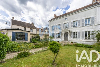 /international/fr/thomery-ile-de-france-310107555198/