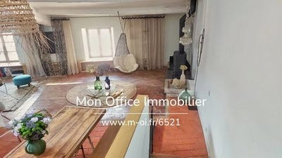 /international/fr/lourmarin-provence-alpes-cote-d-azur-310107497267/