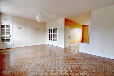 /international/fr/blois-centre-val-de-loire-310108487411/
