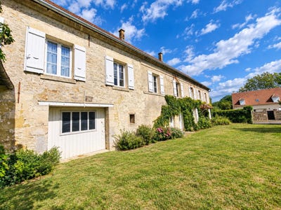 /international/fr/crepy-en-valois-picardie-310119983012/