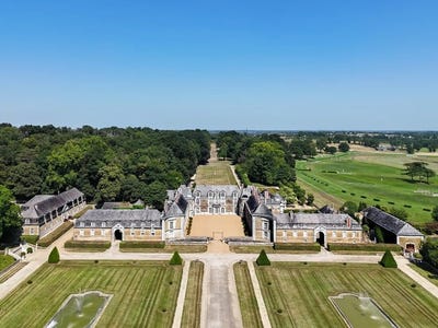/international/fr/angers-pays-de-la-loire-310108429666/