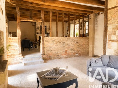 /international/fr/luynes-centre-val-de-loire-310107973269/?lang=th