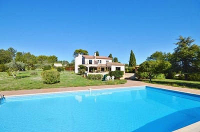 /international/fr/nimes-languedoc-roussillon-310105793255/