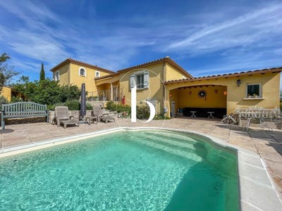 /international/fr/lussan-languedoc-roussillon-310105191484/