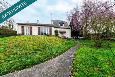 /international/fr/la-chapelle-en-serval-picardie-310108530231/