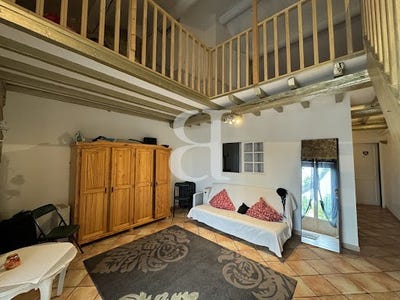 /international/fr/saint-remy-de-provence-provence-alpes-cote-d-azur-310109935640/