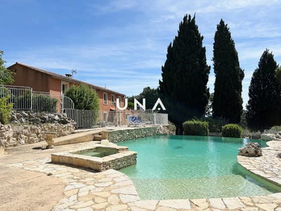 /international/fr/rochefort-du-gard-languedoc-roussillon-310099286978/?lang=zh-tw
