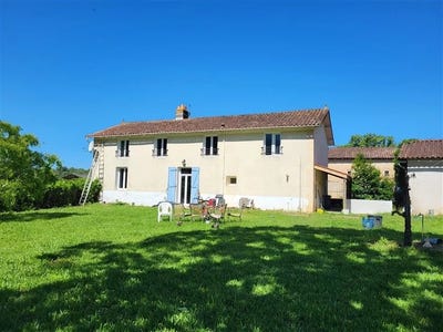 /international/fr/availles-limouzine-charente-120092912769/?lang=en