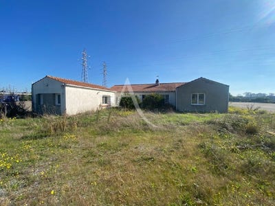 /international/fr/soullans-pays-de-la-loire-310104473762/