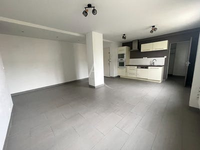 /international/fr/orvault-pays-de-la-loire-310107089413/
