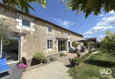 /international/fr/vouille-pays-de-la-loire-310108100497/