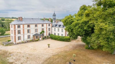 /international/fr/saint-fargeau-burgundy-310120048679/