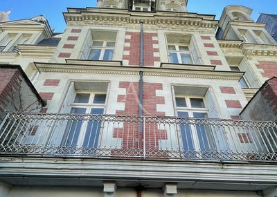 /international/fr/angers-pays-de-la-loire-310107214661/