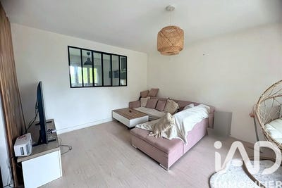 /international/fr/joigny-burgundy-310108260890/