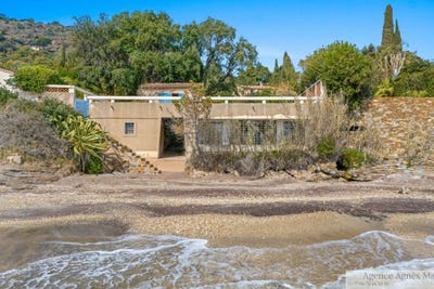 /international/fr/rayol-canadel-sur-mer-provence-alpes-cote-d-azur-310101225564/?lang=zh-tw