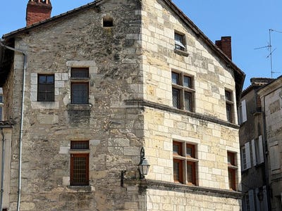 /international/fr/perigueux-aquitaine-310108329050/