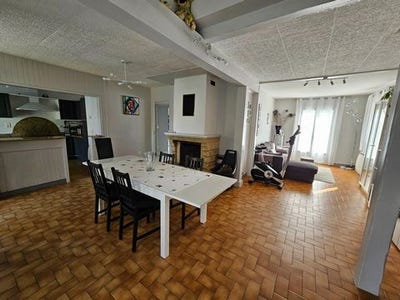/international/fr/saint-remy-en-rollat-auvergne-310107473042/