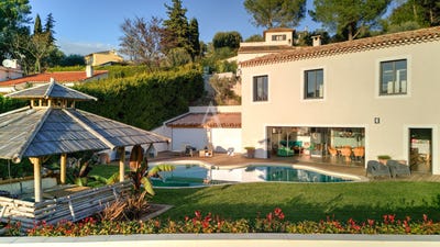 /international/fr/auribeau-sur-siagne-provence-alpes-cote-d-azur-310101156628/