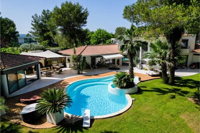 /international/fr/saint-gely-du-fesc-languedoc-roussillon-310104461993/