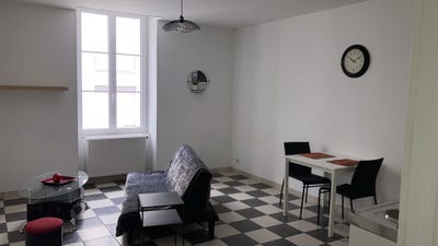 /international/fr/bourges-centre-val-de-loire-310106483537/