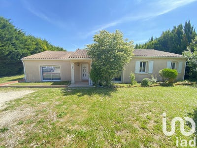 /international/fr/la-couronne-charente-310099550914/?lang=en