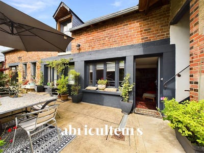 /international/fr/15-rue-voltaire-chateau-renault-centre-val-de-loire-310097952785/?lang=zh-tw