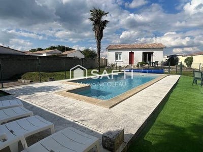 /international/fr/sainte-soulle-charente-310107905043/