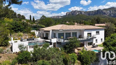 /international/fr/roquevaire-provence-alpes-cote-d-azur-310099805839/