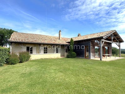 /international/fr/lavergne-aquitaine-310109177216/