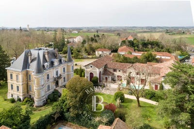 /international/fr/peyrehorade-aquitaine-310100609683/