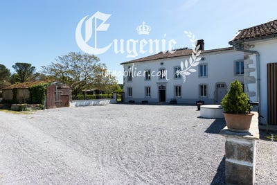 /international/fr/peyrehorade-aquitaine-310108729817/