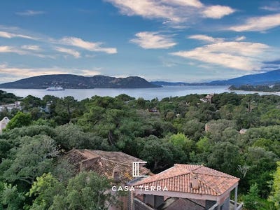 /international/fr/lecci-corsica-310108454140/