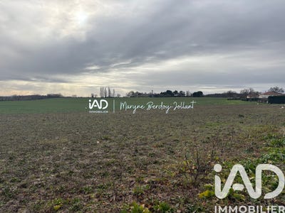 /international/fr/sainte-radegonde-aquitaine-310105263448/