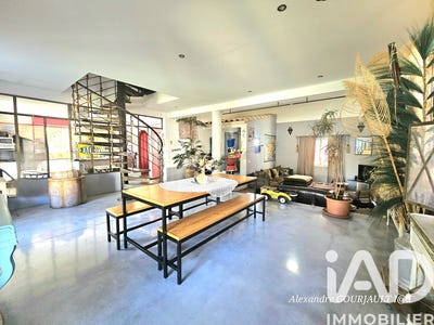 /international/fr/salles-d-aude-languedoc-roussillon-310105988536/