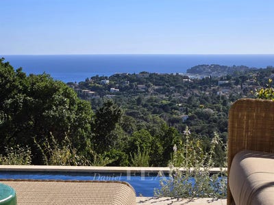 /international/fr/cavalaire-sur-mer-provence-alpes-cote-d-azur-310108633286/