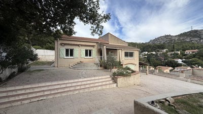 /international/fr/roquevaire-provence-alpes-cote-d-azur-310110072624/