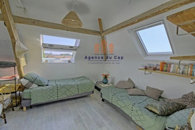 /international/fr/courseulles-sur-mer-la-basse-normandie-310100760006/