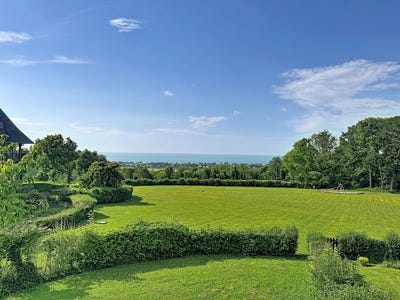 /international/fr/tourgeville-la-basse-normandie-310108926599/