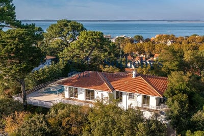 /international/fr/arcachon-aquitaine-310108277384/