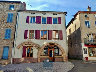 /international/fr/saint-germain-l-herm-auvergne-310106053203/