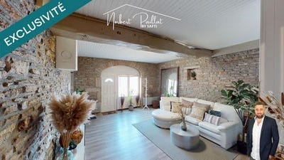 /international/fr/la-roche-vineuse-burgundy-310109049697/