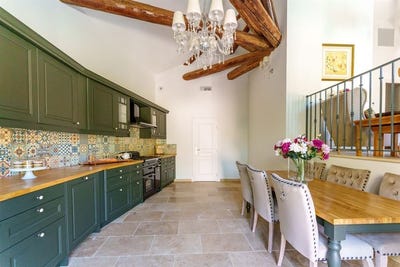 /international/fr/saint-genies-de-fontedit-languedoc-roussillon-310108597033/?lang=id