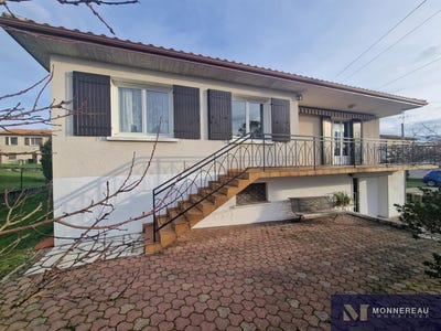 /international/fr/chalais-charente-310105007301/
