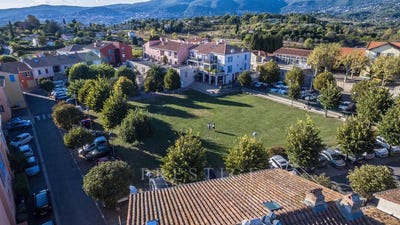 /international/fr/grasse-provence-alpes-cote-d-azur-310120049632/