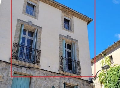/international/fr/pezenas-languedoc-roussillon-310096719718/
